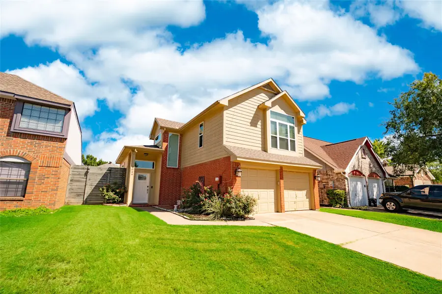 2049 Sienna Trail, Lewisville, TX 75067 - Image #3