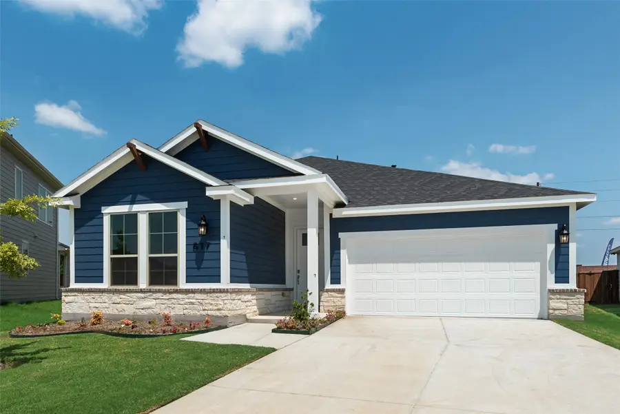 817 Hayes Court, Crowley, TX 76036 - Image #3