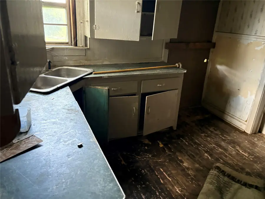 1303 Wesley Street, Greenville, TX 75401 - Image #2