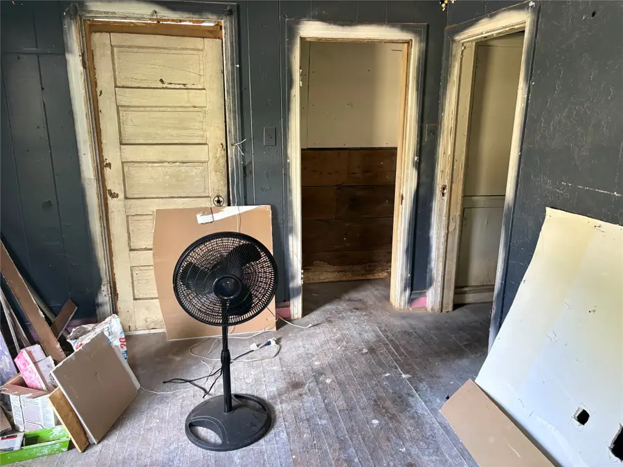 1303 Wesley Street, Greenville, TX 75401 - Image #3