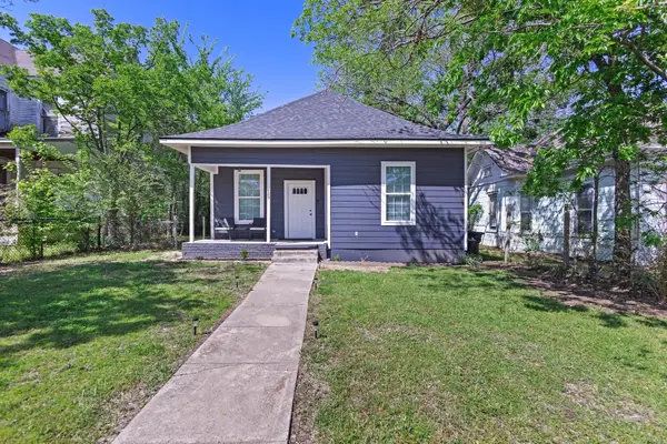 829 W Sears Street, Denison, TX 75020