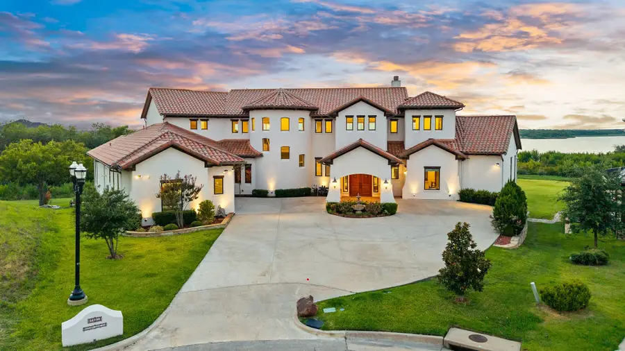 7421 Waters Edge Court, The Colony, TX 75056 - Image #2