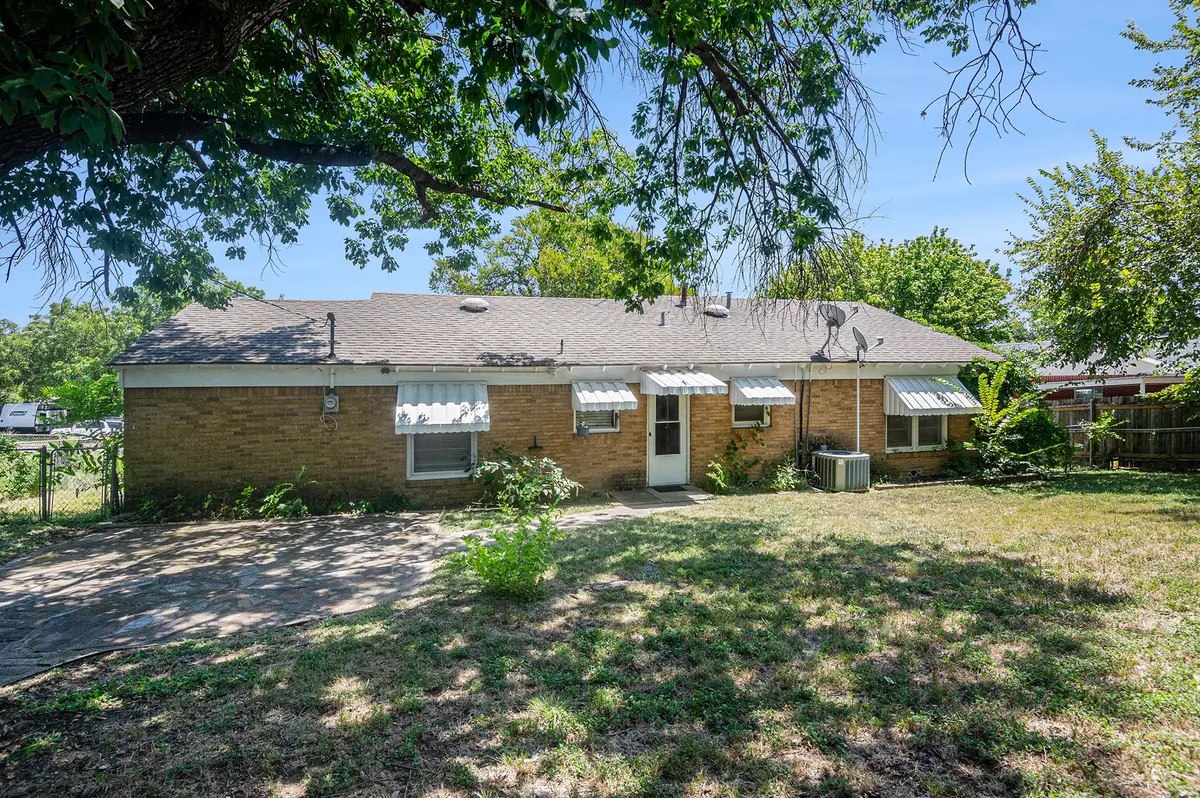 1813 Brook Hollow Drive, Fort Worth, TX 76114 - Image #1