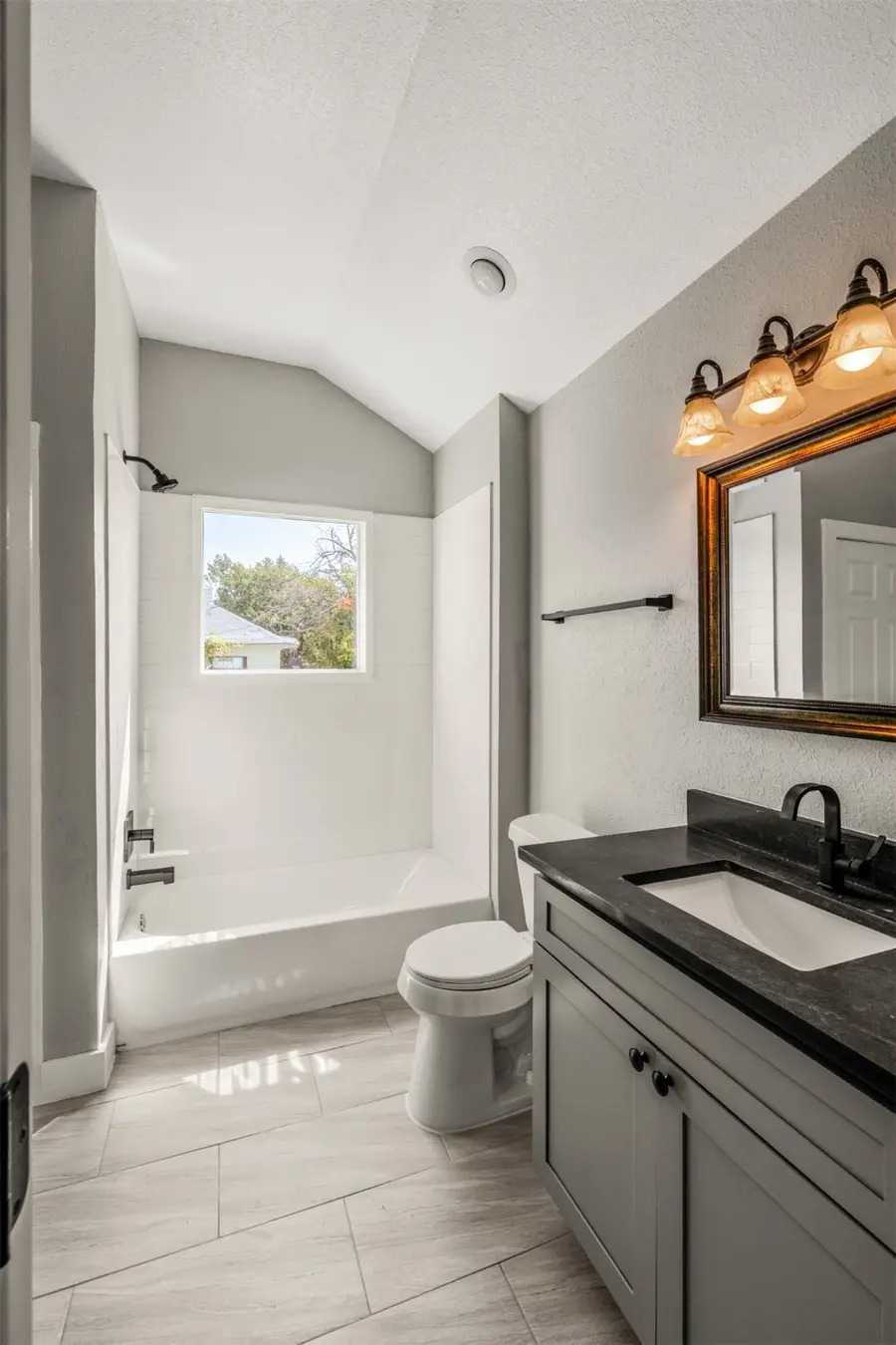 700 N Church Street, Decatur, TX 76234 - Image #3