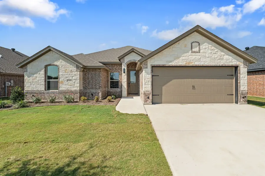 1418 Oleander Drive, Tolar, TX 76476 - Image #3