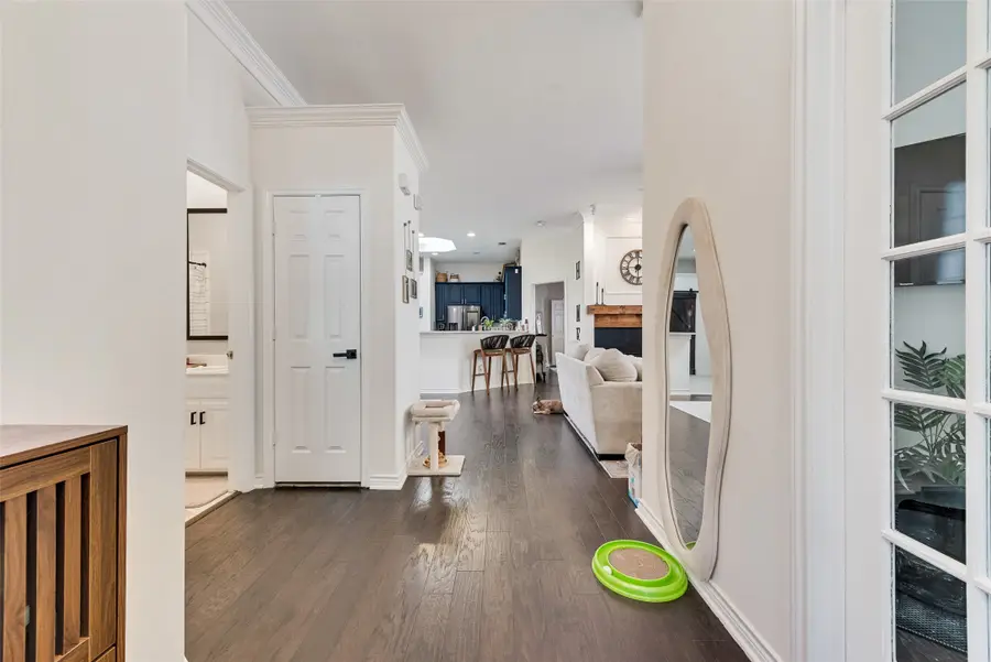 8609 Old Oak Drive, Irving, TX 75063 - Image #3