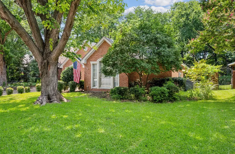 815 Rolling Meadows Court, Allen, TX 75013 - Image #3