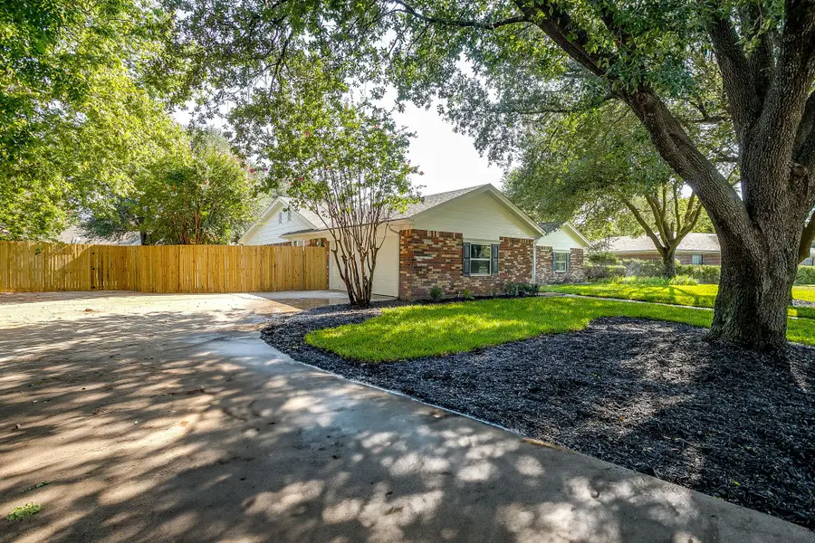 1003 Canton Road, Cleburne, TX 76033 - Image #2