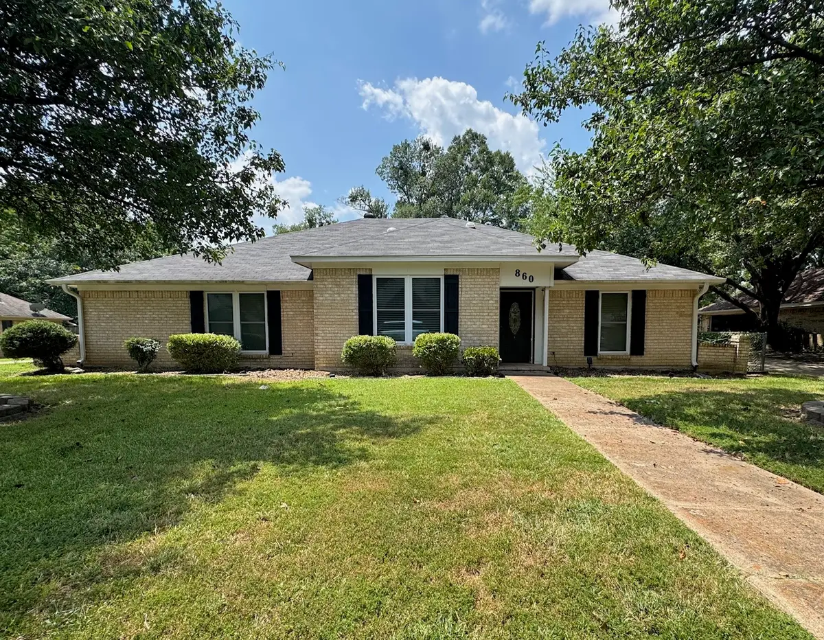 860 40th Street Se, Paris, TX 75462 - Image #1