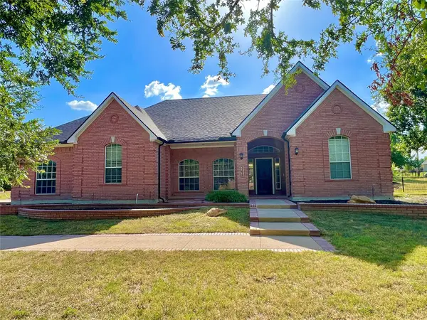364 Preakness Place Road, Van Alstyne, TX 75495