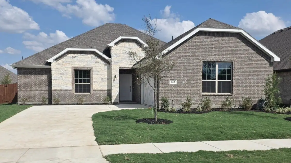 307 Lelo Lane, Mansfield, TX 76063 - Image #1
