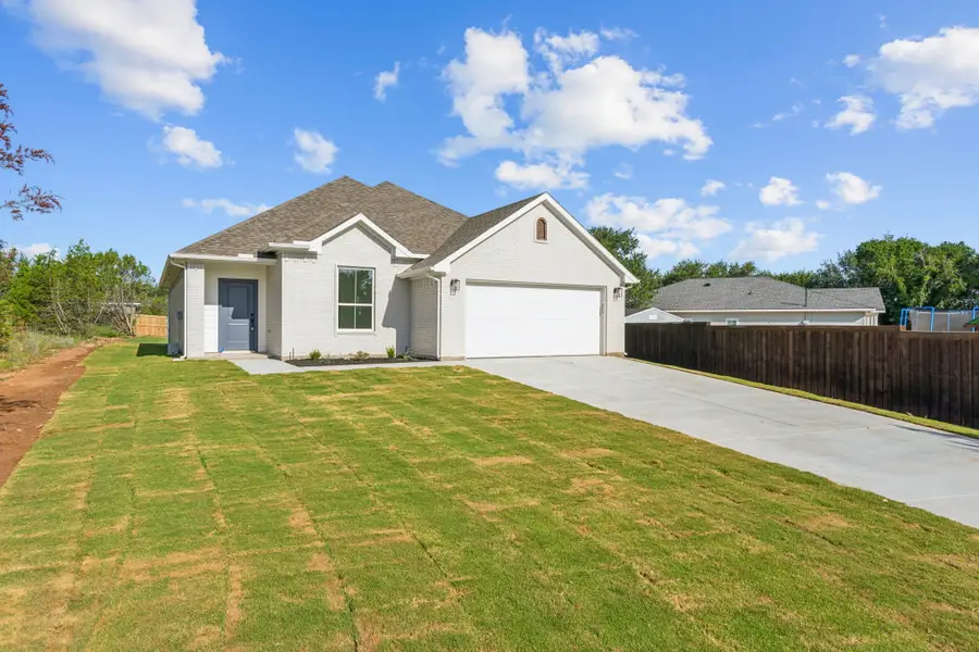 5012 Elizabeth Street, Granbury, TX 76048 - Image #3