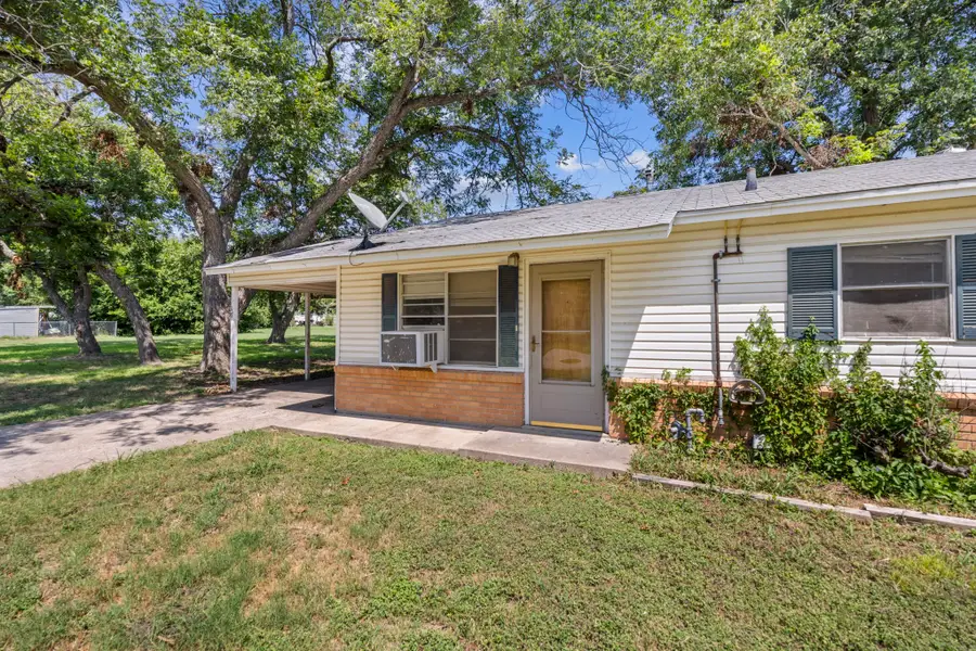 17 Ellis Avenue, Troy, TX 76579 - Image #2