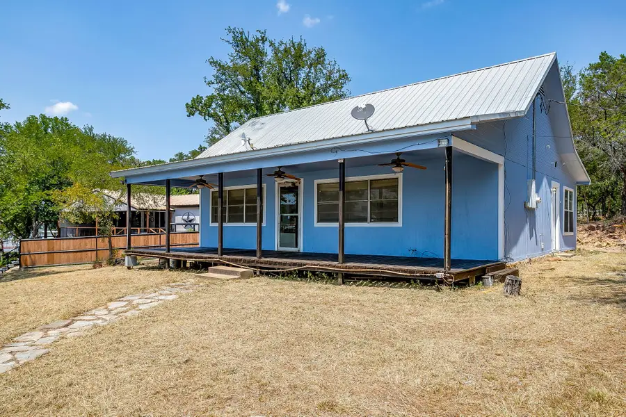 1048 Kennon Point, Palo Pinto, TX 76484 - Image #2