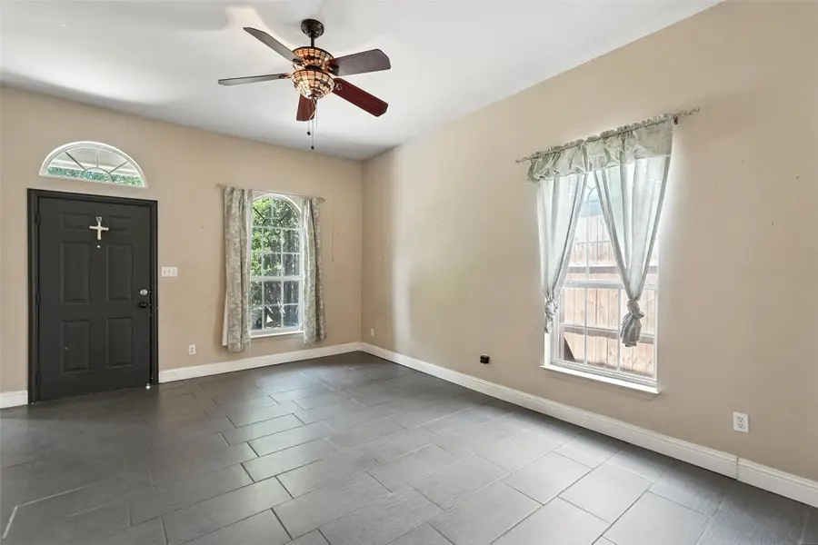 1510 N Carroll Avenue, Dallas, TX 75204 - Image #3