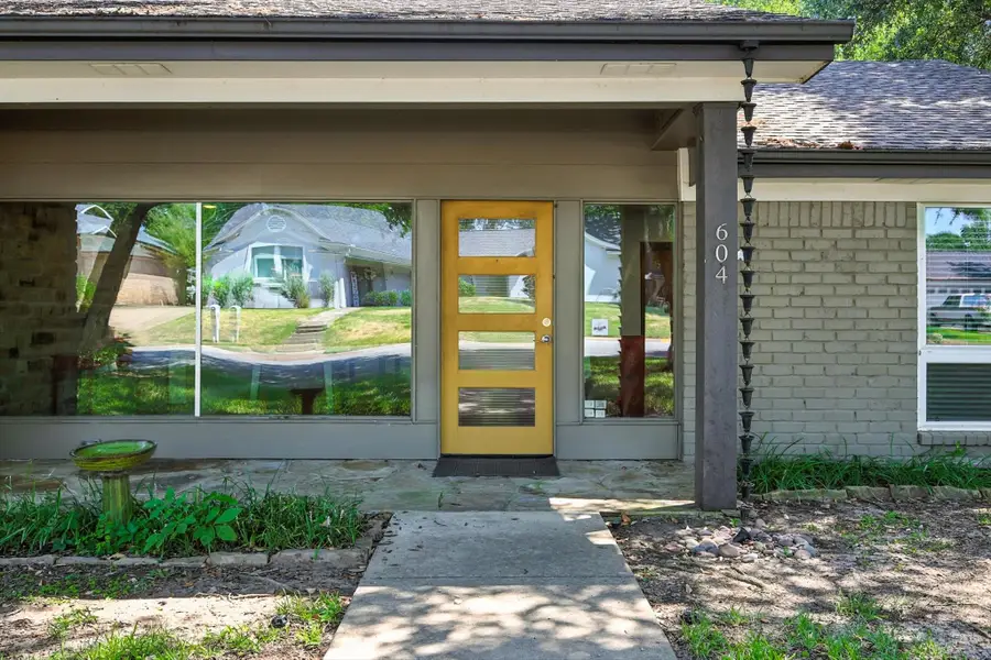 604 Donna Lane, Bedford, TX 76022 - Image #2