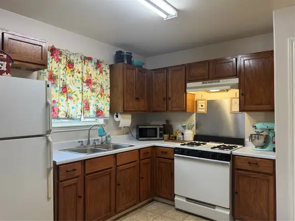 200 N 7th Street, Lometa, TX 76853