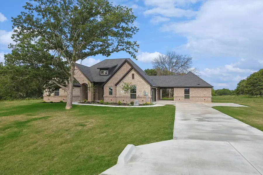 2084 Glenhollow Drive, Weatherford, TX 76088 - Image #3