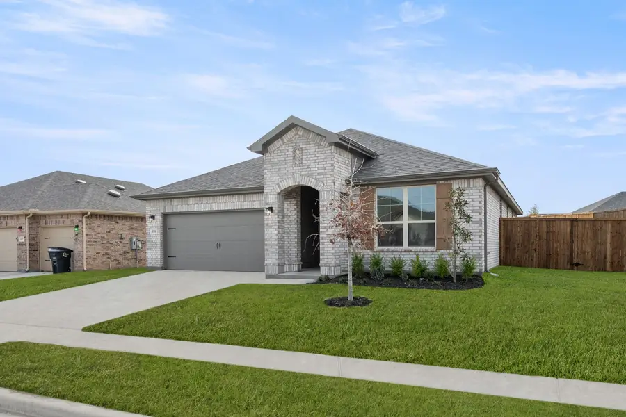 110 Honey Bee Drive, Cleburne, TX 76031 - Image #2