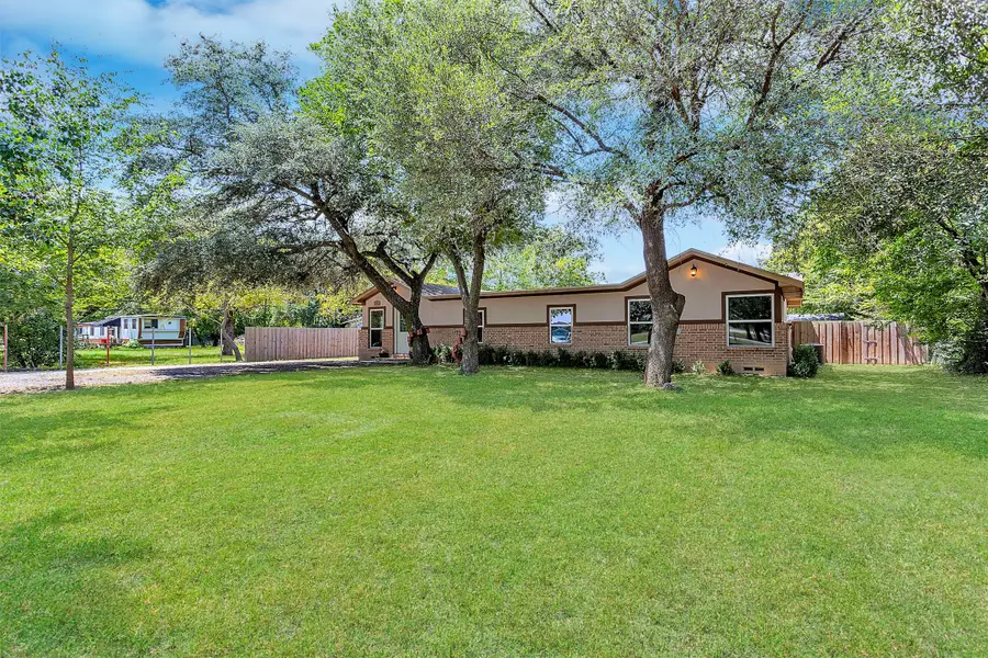 240 Lanier Road, Combine, TX 75159 - Image #2