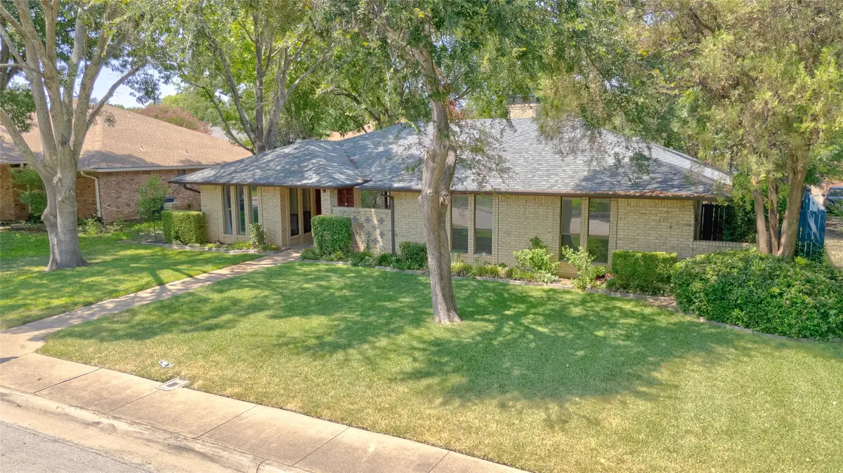 339 Hummingbird Lane, Duncanville, TX 75137 - Image #1