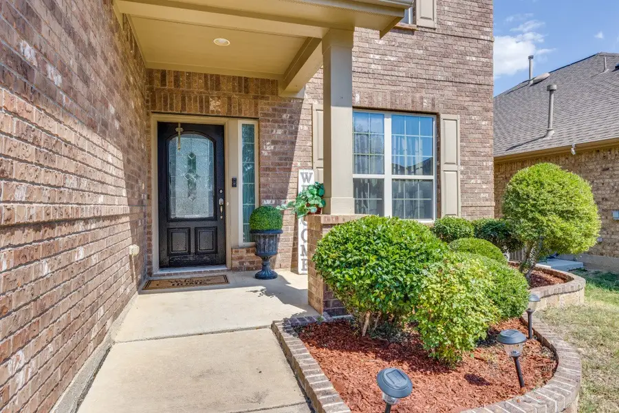 14316 Mariposa Lily Lane, Fort Worth, TX 76052 - Image #2