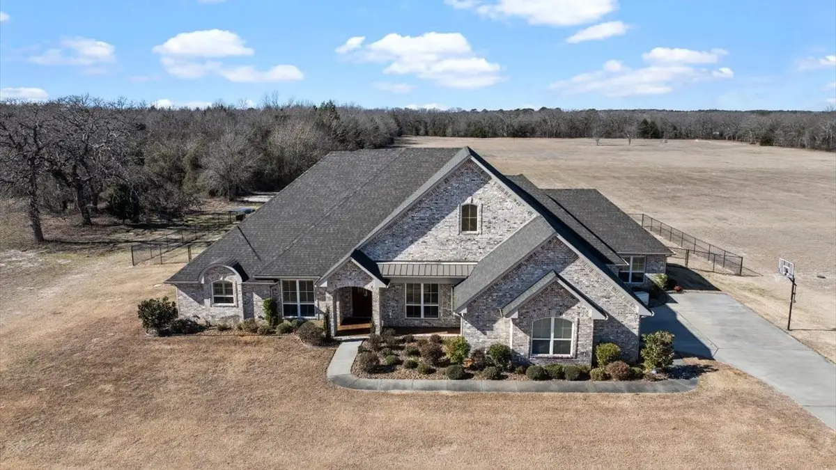 15631 Stallion Lake Boulevard, Lindale, TX 75771 - Image #1