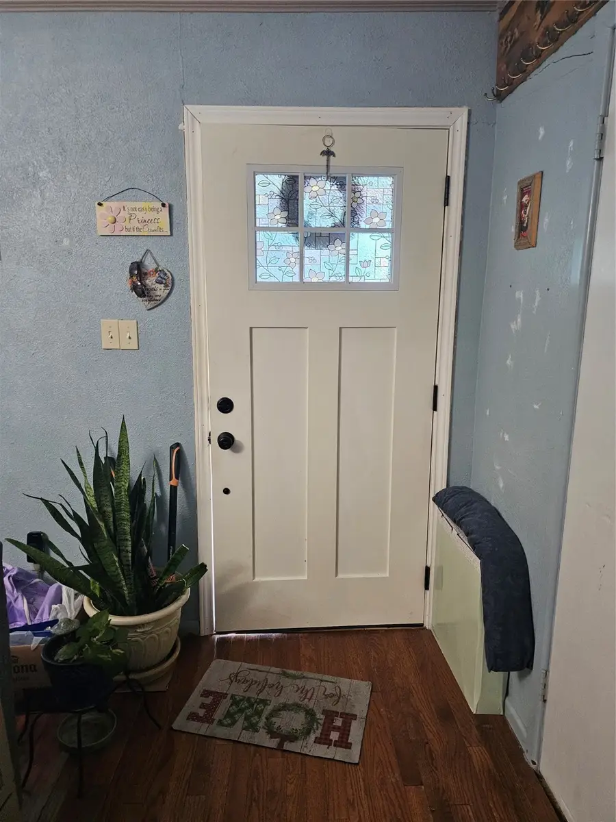 645 NW 10th Street, Grand Prairie, TX 75050 - Image #2