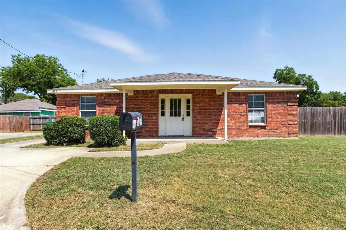 107 S Crawford Street, Denton, TX 76205 - Image #1
