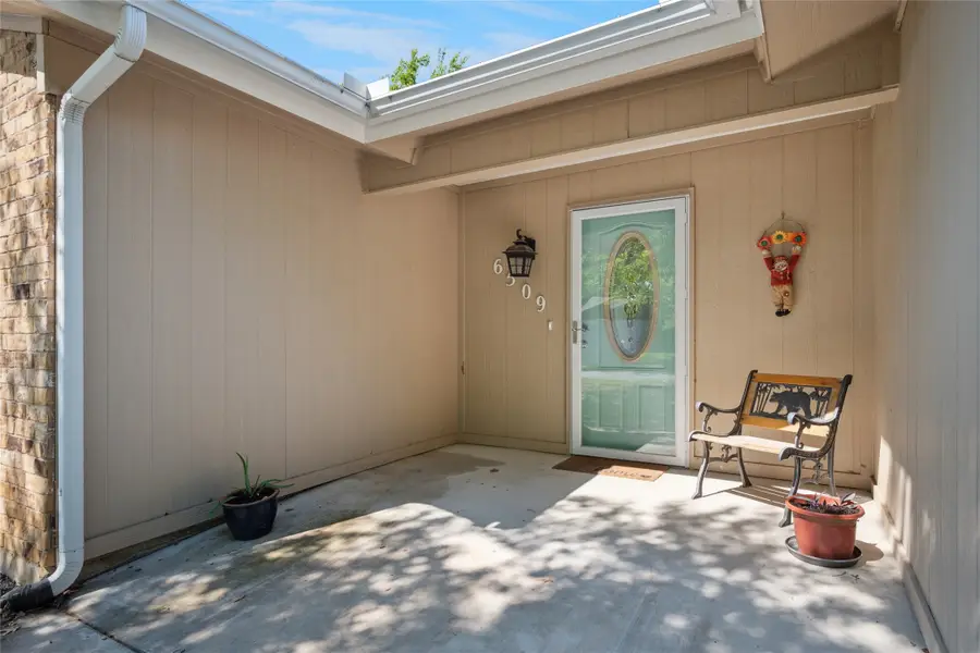 6509 Paula Court, North Richland Hills, TX 76182 - Image #2