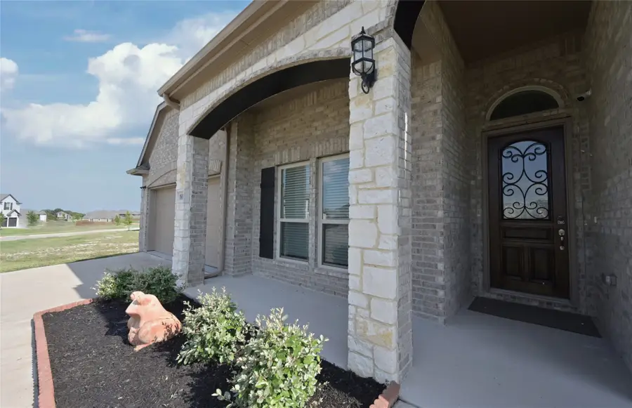 1802 Ranch View Drive, Cedar Hill, TX 75104 - Image #3