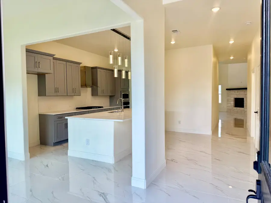 4908 Farrier Court, Grand Prairie, TX 75052 - Image #2