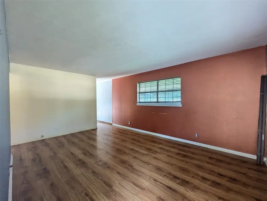 2924 Longfellow Lane, Denton, TX 76209 - Image #3