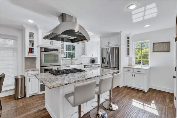 3712 Summercrest Drive, Fort Worth, TX 76109