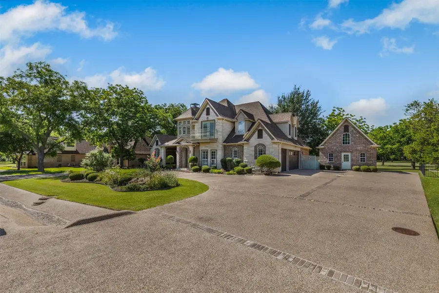 5809 Nutcracker Drive, Granbury, TX 76049 - Image #2