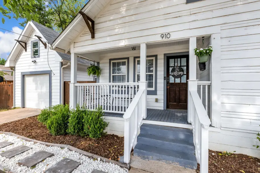 910 S Chestnut Street, McKinney, TX 75069 - Image #2