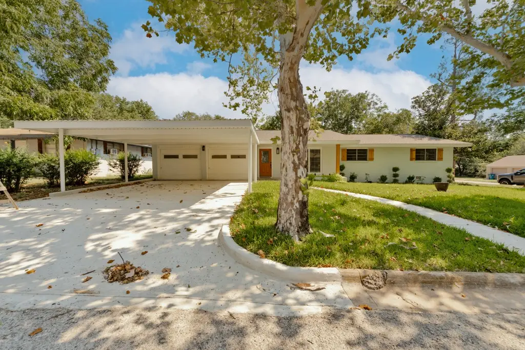 501 Orchard Street, Bowie, TX 76230 - Image #1