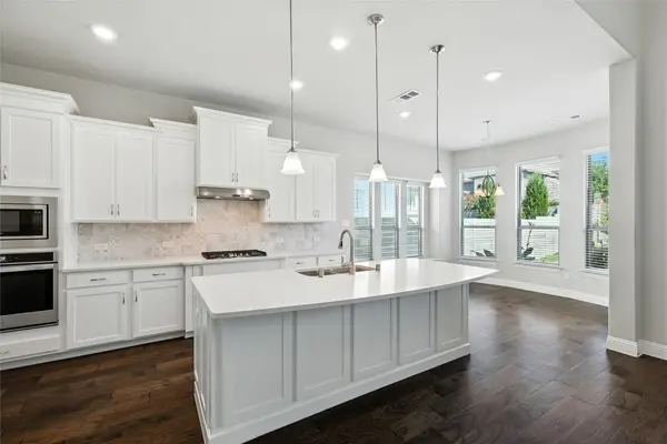 1208 13th Street, Argyle, TX 76226