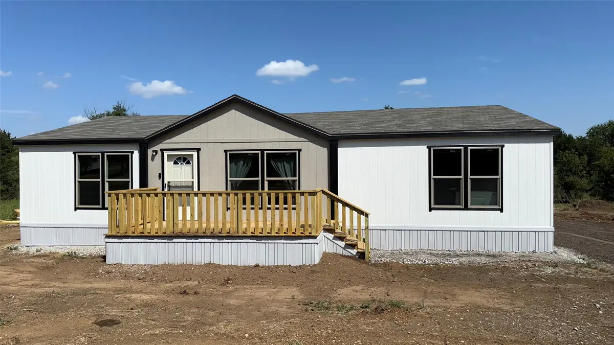 244 Overland Trail, Bridgeport, TX 76426 - Image #1