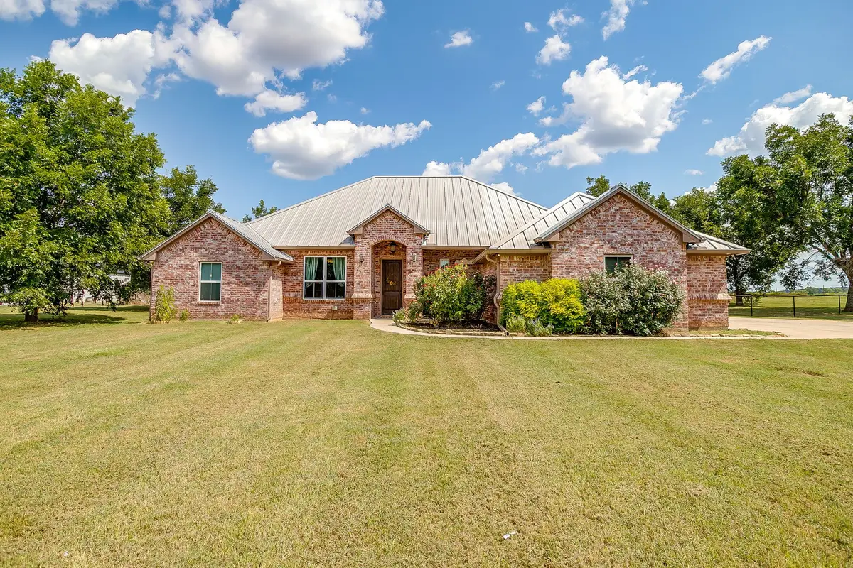 11035 Orchards Boulevard, Cleburne, TX 76033 - Image #1