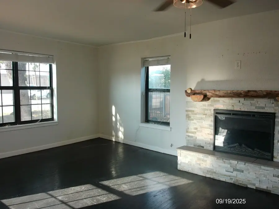 2320 Juniper Street, Haltom City, TX 76117 - Image #2