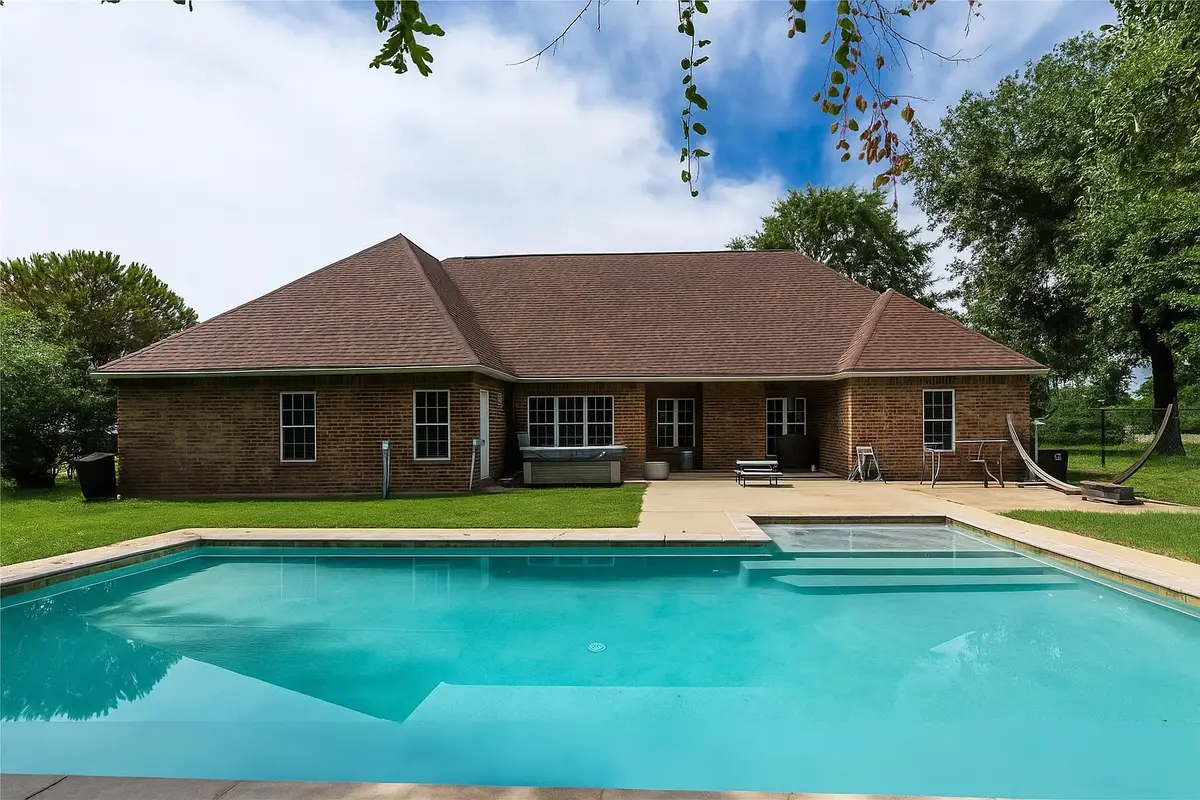 106 Guadalupe Drive, Gun Barrel City, TX 75156 - Image #1