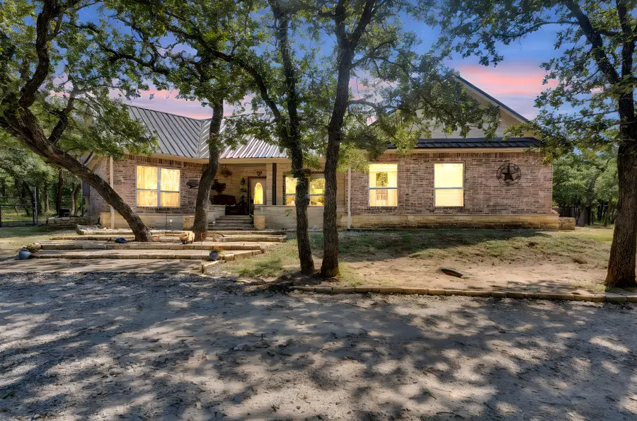 118 Oak Ridge Loop, Whitney, TX 76692 - Image #3