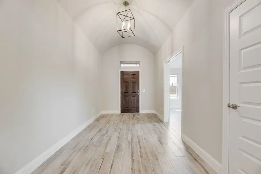 7476 West Line Road, Collinsville, TX 76233 - Image #2