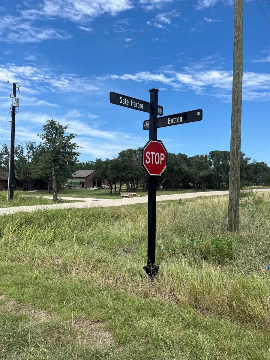 637 Batton Drive, Brownwood, TX 76801 - Image #2