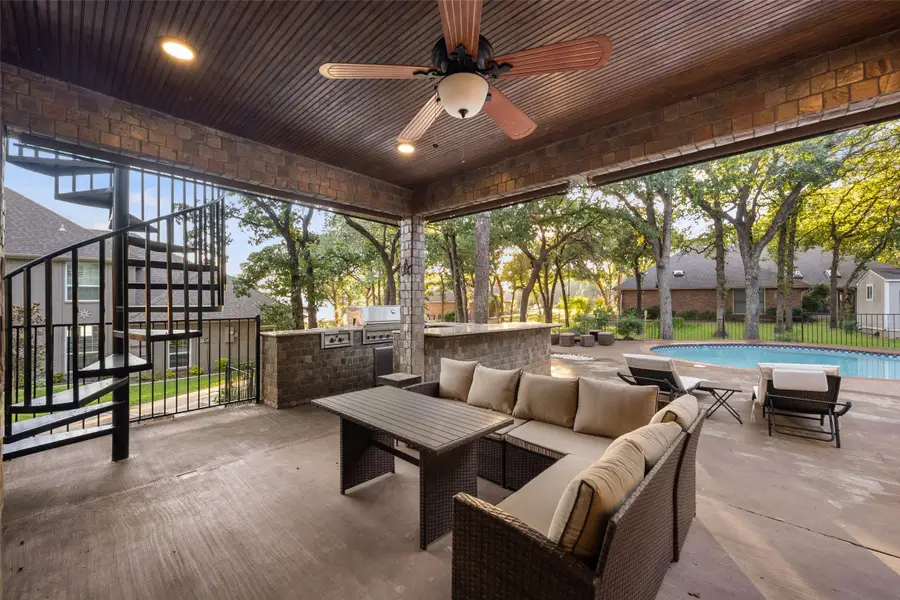 424 Windjammer Lane, Azle, TX 76020 - Image #3