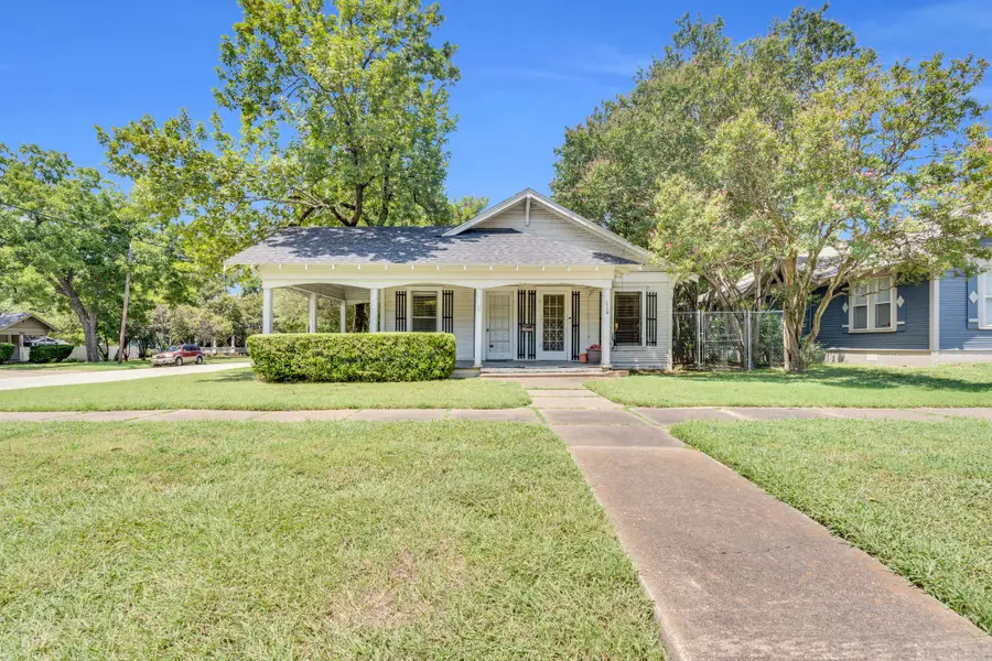 110 W Lampasas Street, Ennis, TX 75119 - Image #3