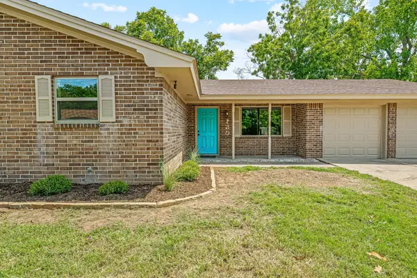 130 Omaha, Stephenville, TX 76401