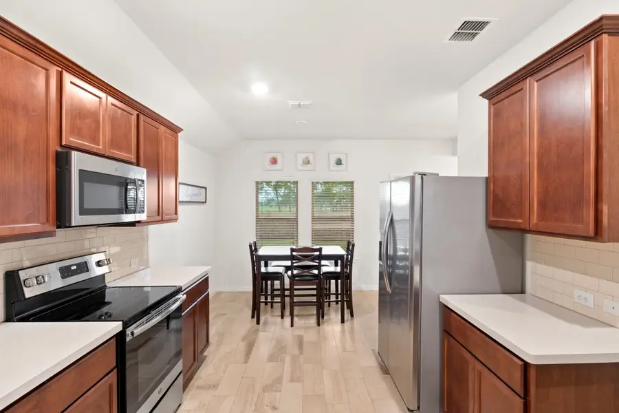 129 Lariat Trail, Waxahachie, TX 75165 - Image #3