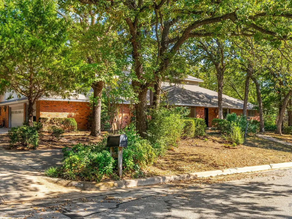 1004 Overhill Drive, Bedford, TX 76022 - Image #1